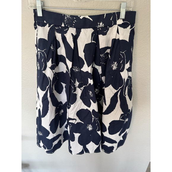 Women’s Floral Blue-White A Line Skirt Zipper Closure Pockets Elastic Waist - Picture 3 of 14